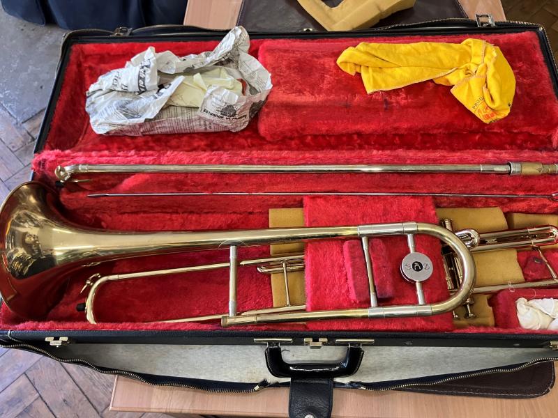 Trombone convertible à pistons